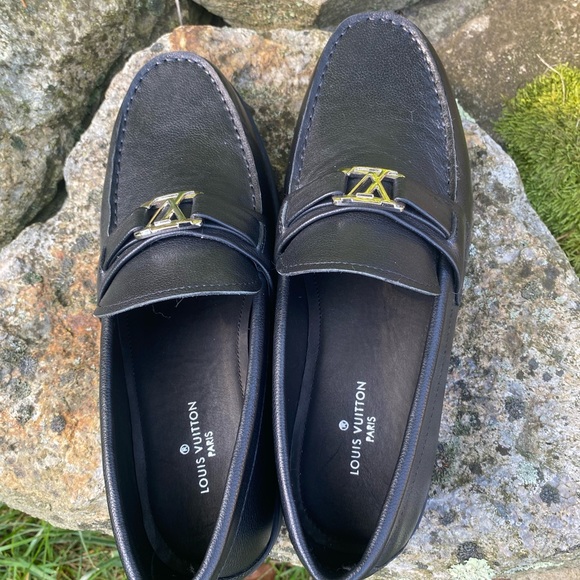 Mens Louis Vuitton loafer - Picture 5 of 10